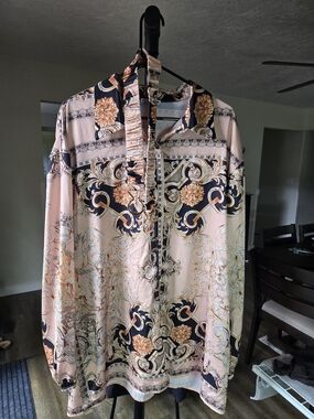 Fashion Nova Men's Baroque-Print Button Down Shirt in Blush and Navy